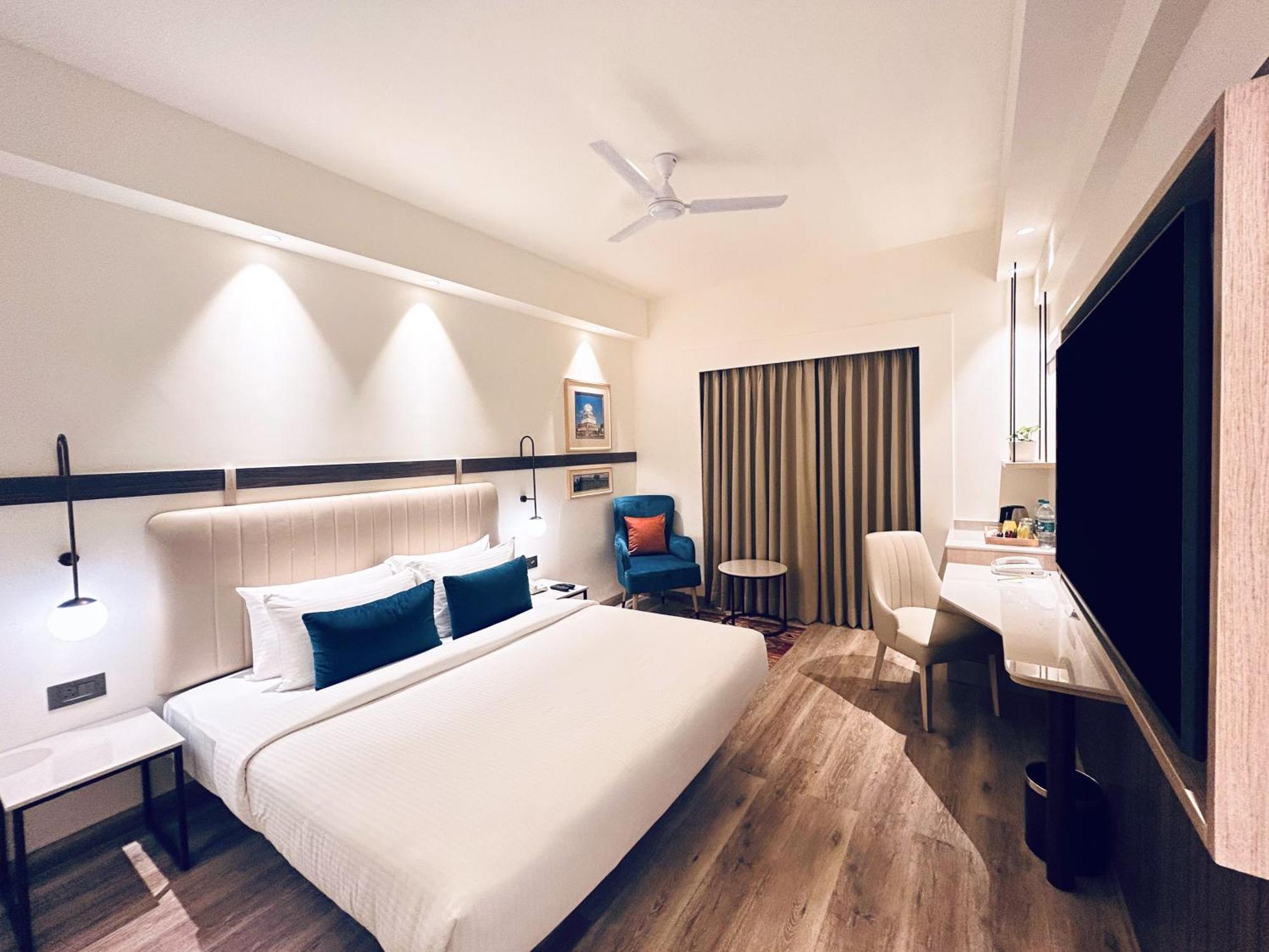 Lemon Tree Hotel, Gachibowli, Hyderabad Esterno foto