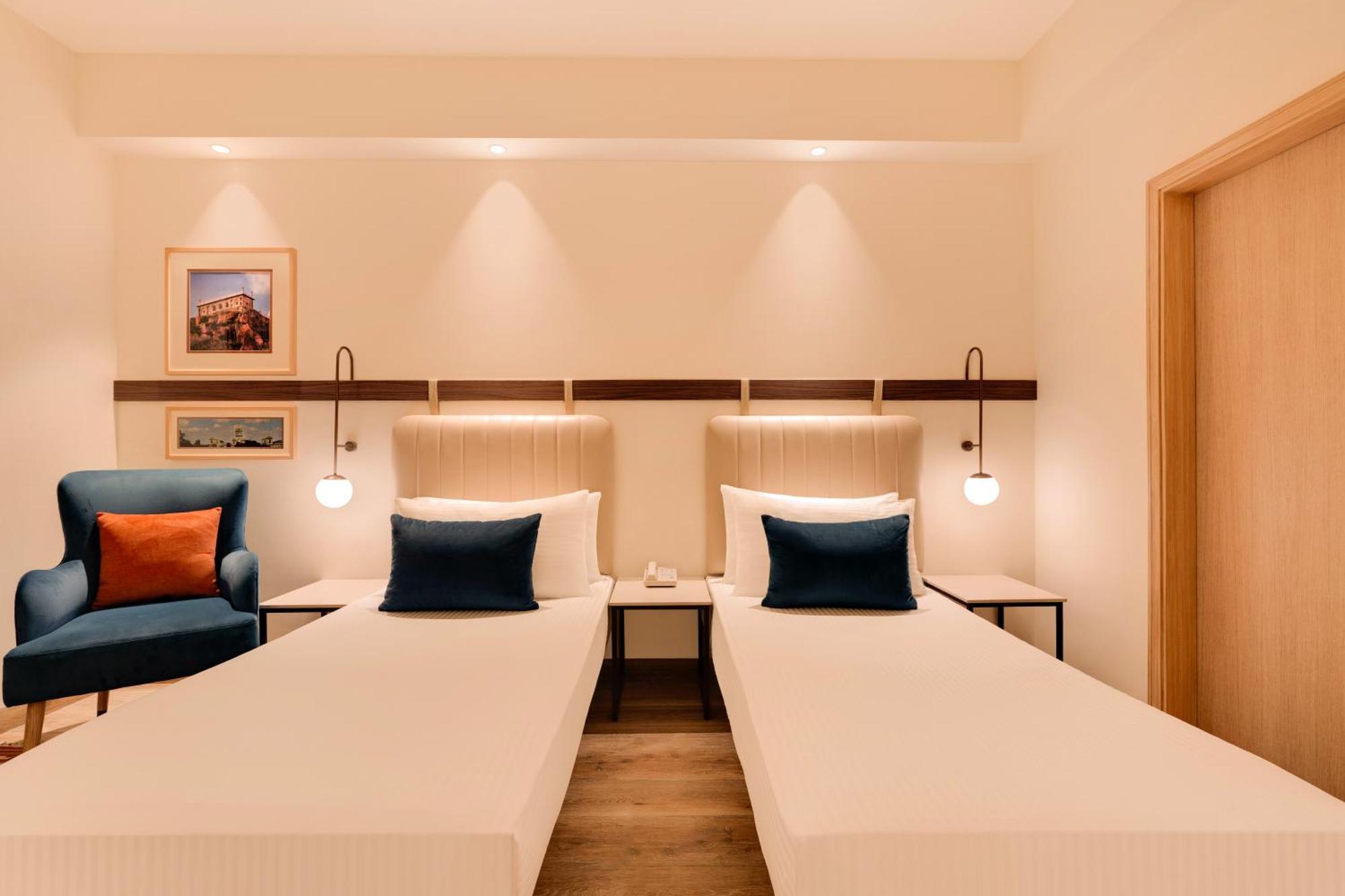 Lemon Tree Hotel, Gachibowli, Hyderabad Esterno foto