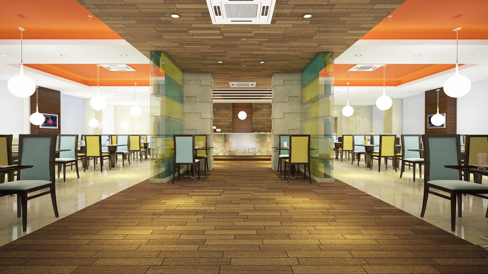 Lemon Tree Hotel, Gachibowli, Hyderabad Esterno foto