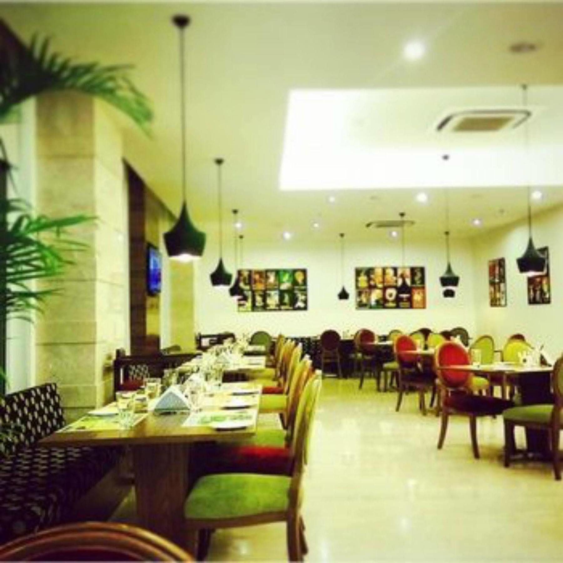 Lemon Tree Hotel, Gachibowli, Hyderabad Esterno foto